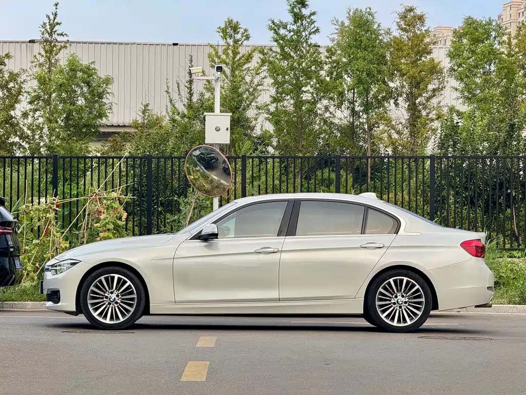 BMW 3 Series 2019