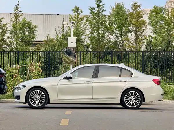 BMW 3 Series 2019
