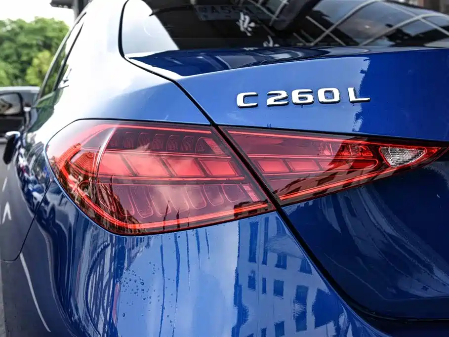 Mercedes-Benz C-Class 2021