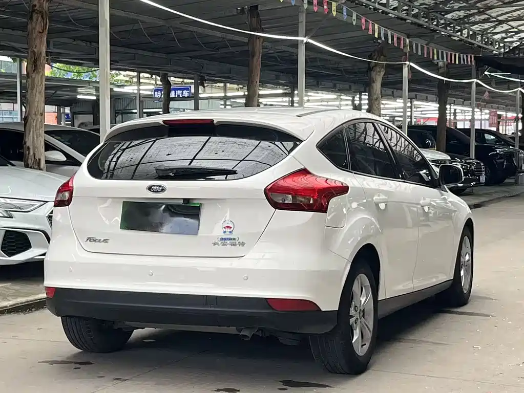 Ford Focus 2016 — фото 6
