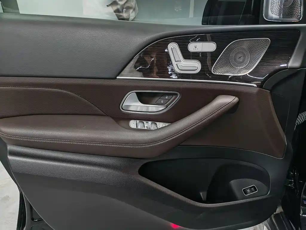 Mercedes-Benz GLE 2023 — фото 11