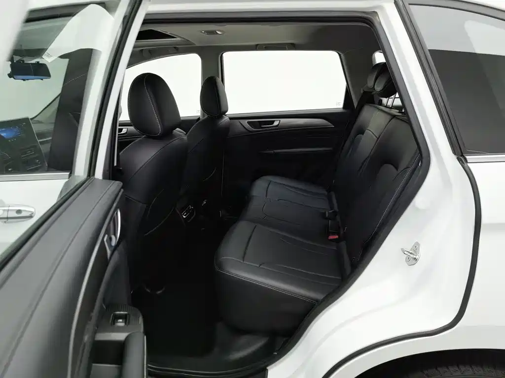 Haval M6 2022 — фото 15