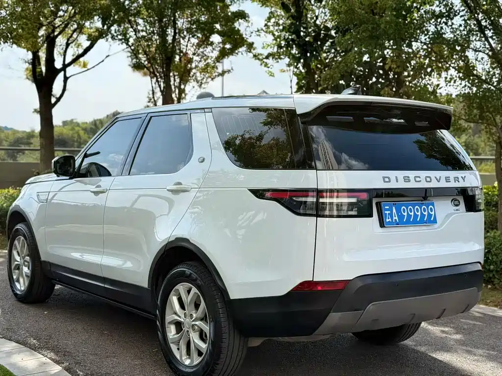 Land Rover Discovery 2018 — фото 7