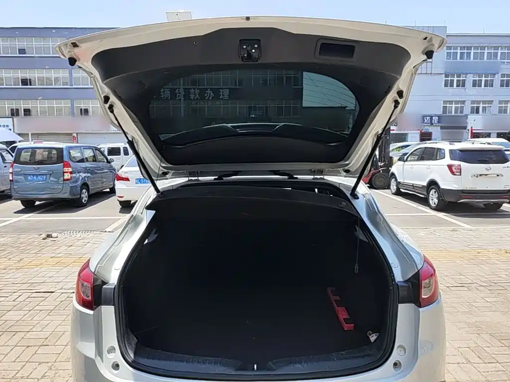 Mazda CX-4 2017 — фото 19