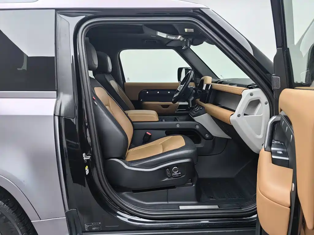 Land Rover Defender 2023 — фото 23