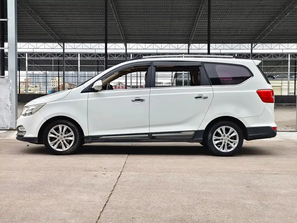 Baojun 730 2016