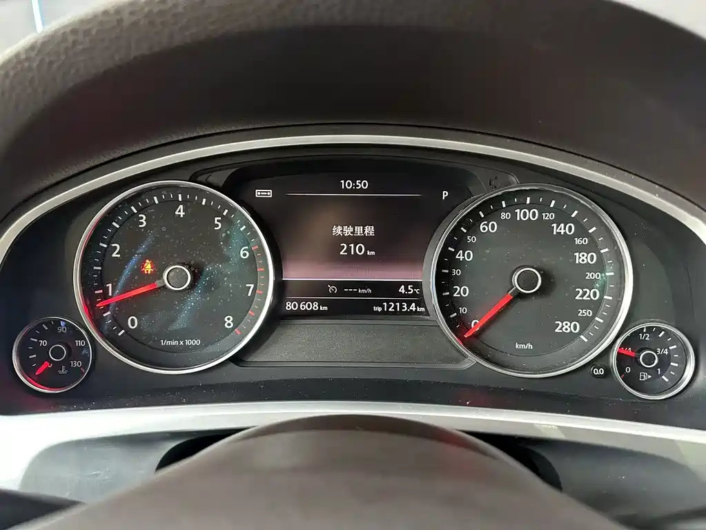 Volkswagen Touareg 2015 — фото 12