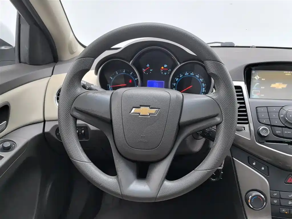 Chevrolet Cruze 2015 — фото 11