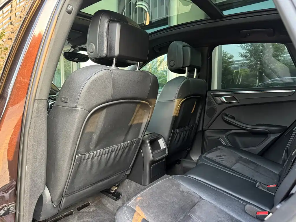Porsche Macan 2015 — фото 12