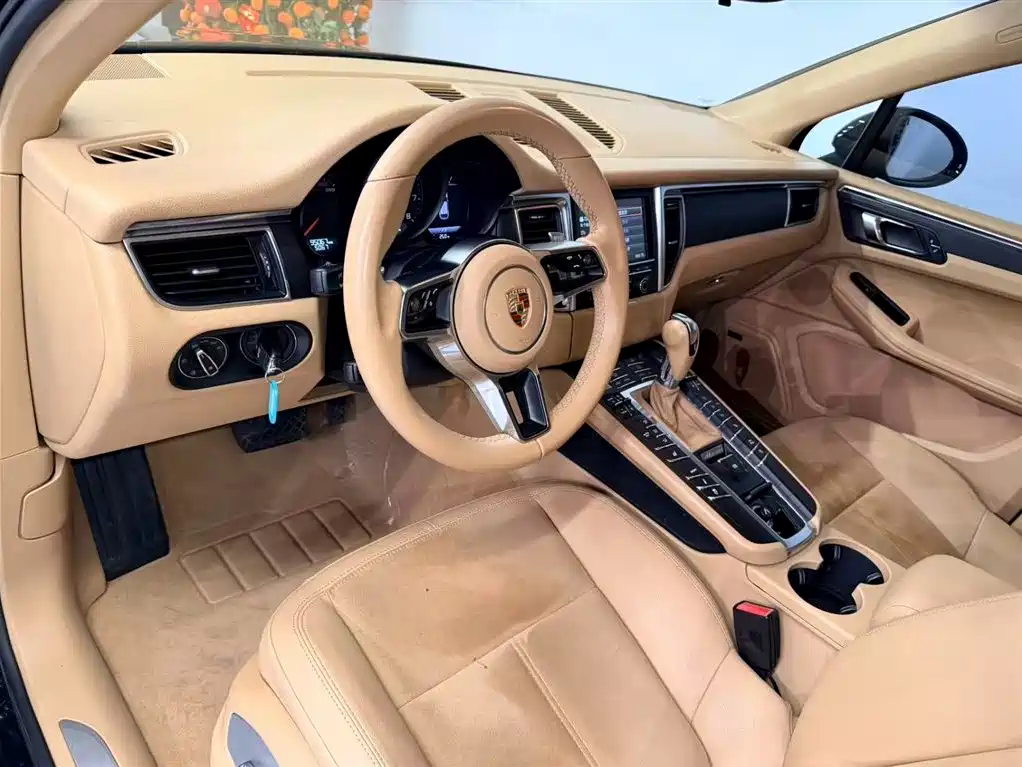 Porsche Macan 2015 — фото 10