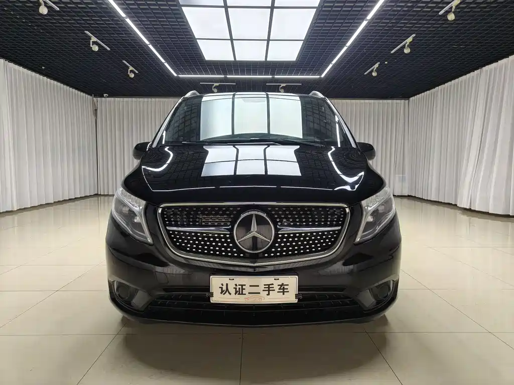 Mercedes-Benz Vito 2023 — фото 2
