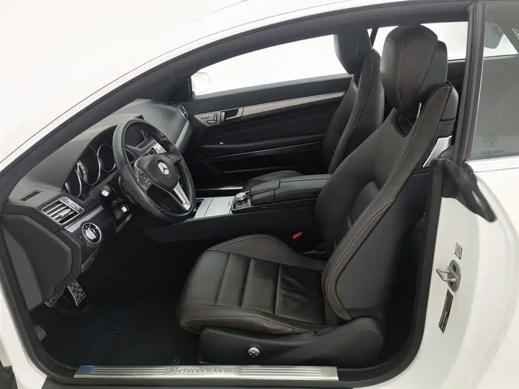 Mercedes-Benz E-Class 2016 — фото 10