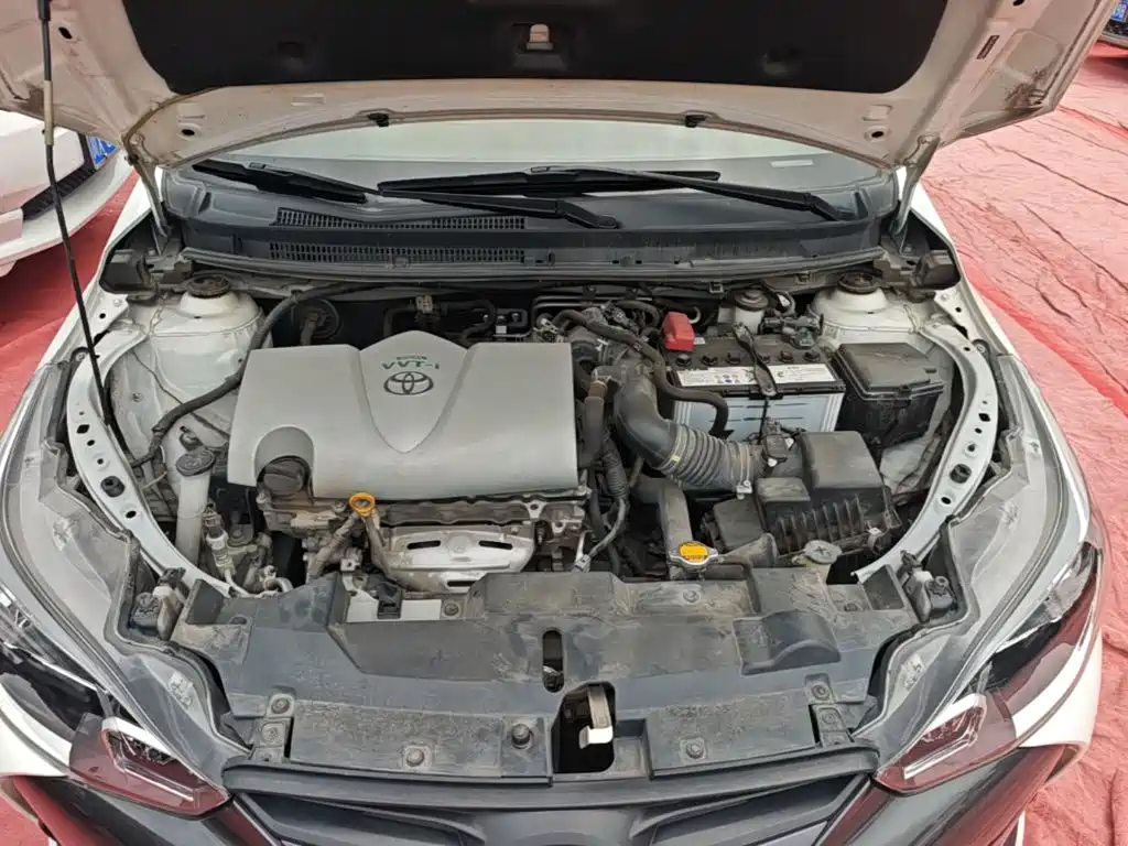 Toyota Yaris L 2018 — фото 20