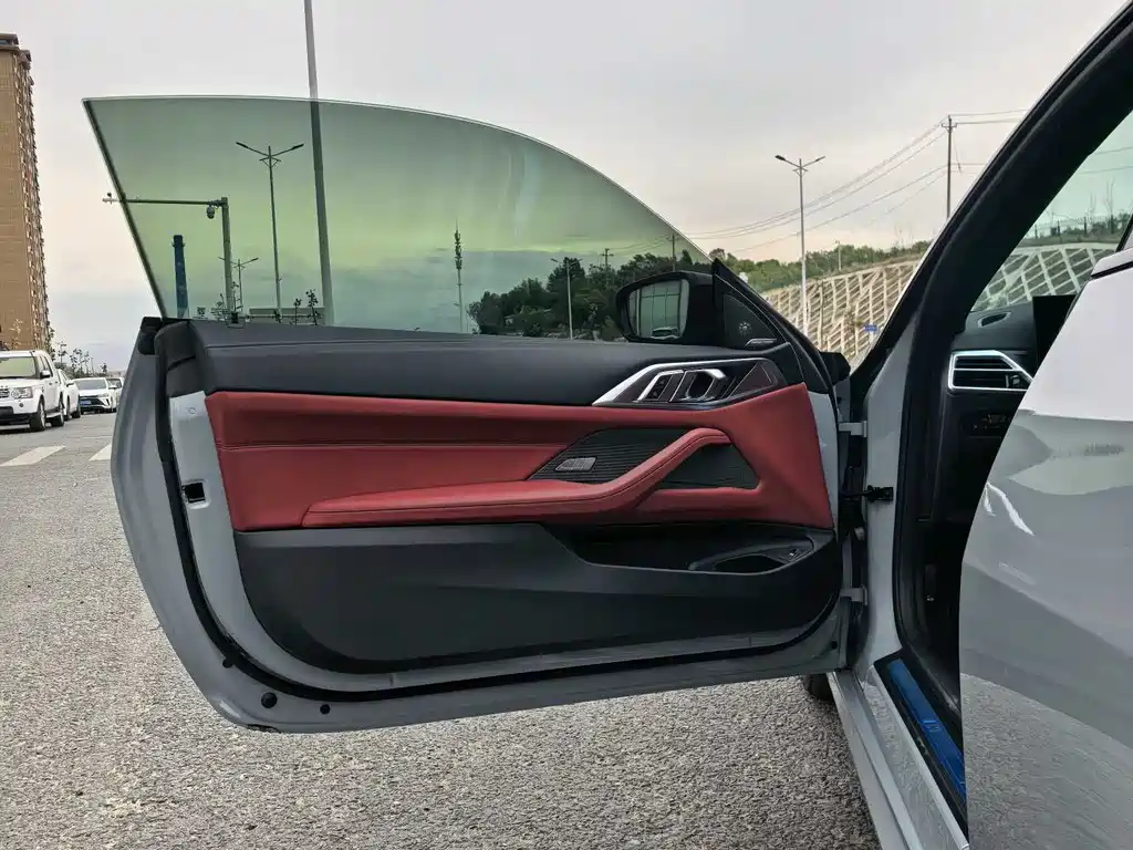 BMW 4 Series 2025 — фото 9