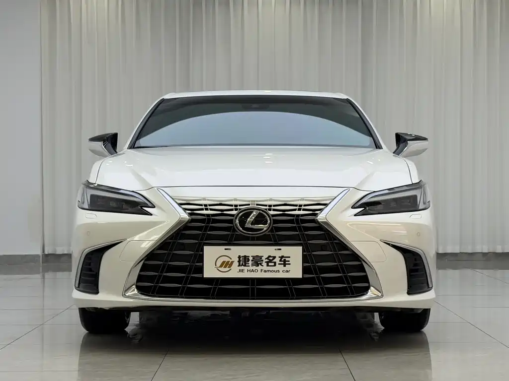 Lexus ES 2025 — фото 2