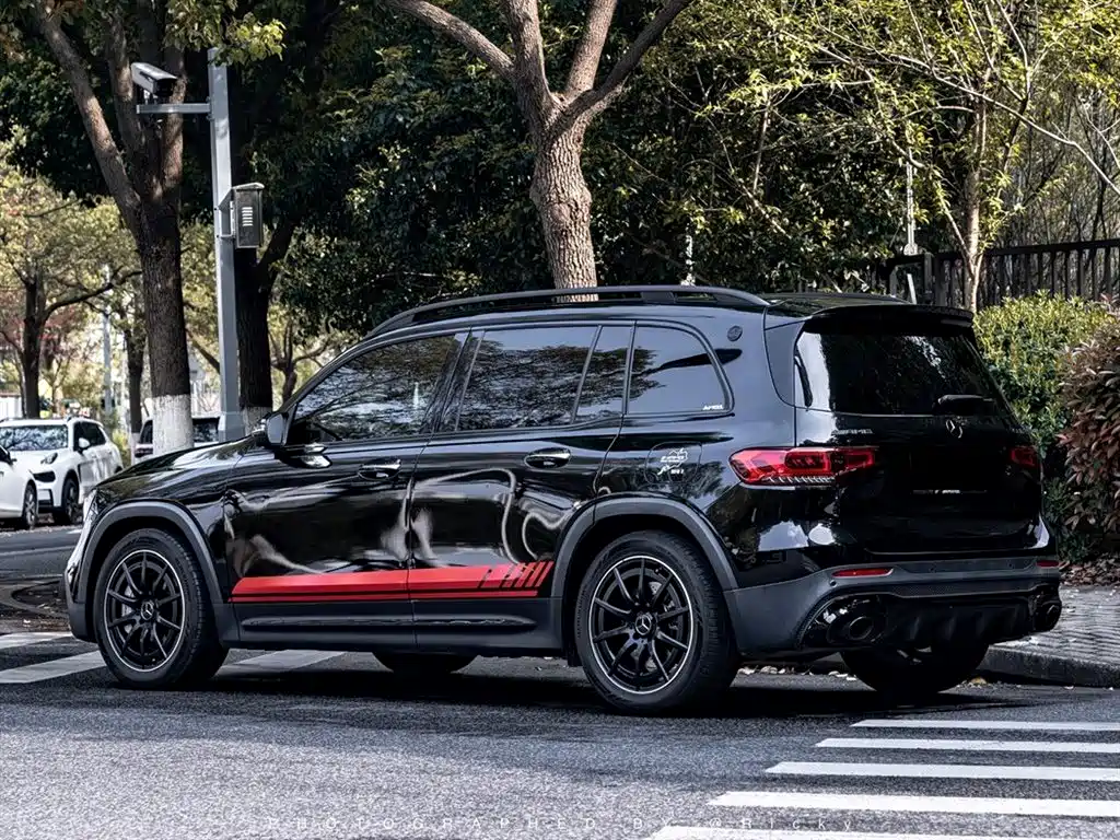 Mercedes-Benz GLB AMG 2021 — фото 12