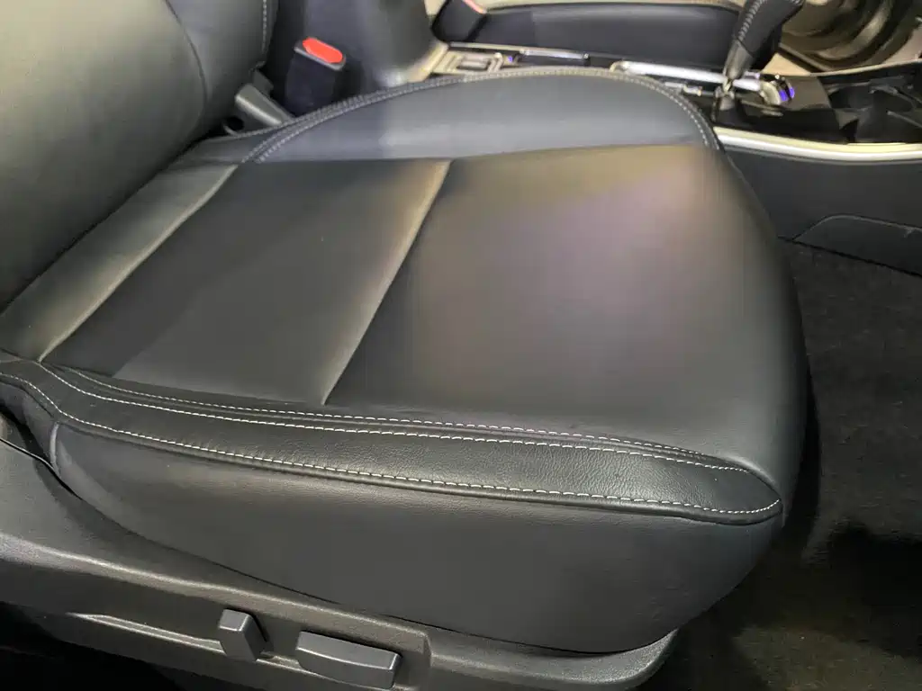 Mitsubishi Outlander 2020 — фото 20