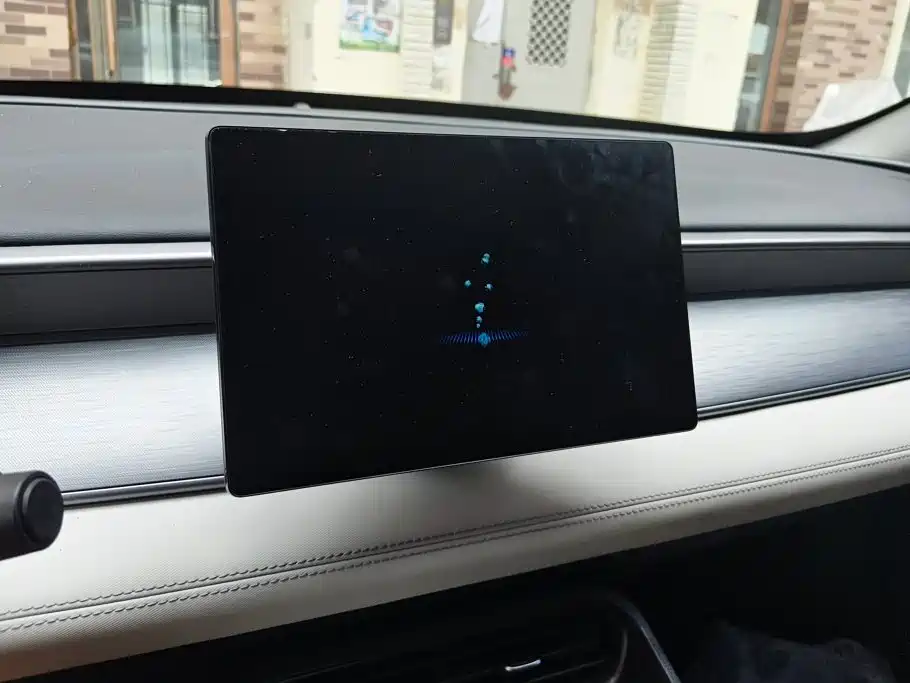 BYD Seal 05 DM-i 2025 — фото 13
