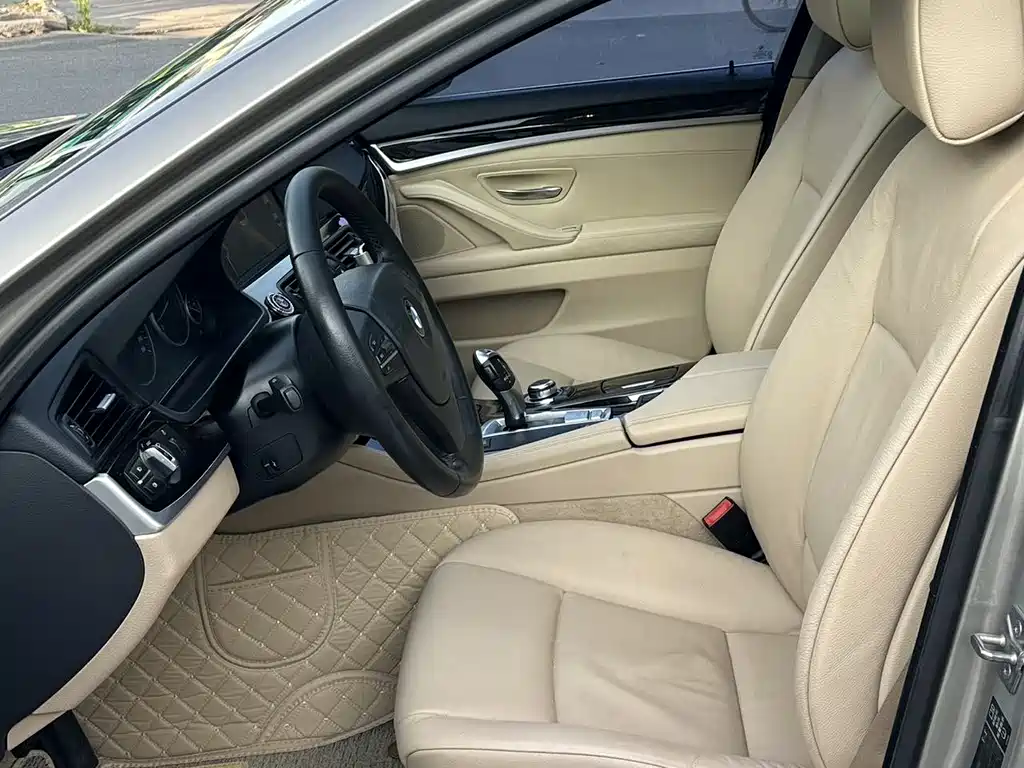 BMW 5 Series 2012
