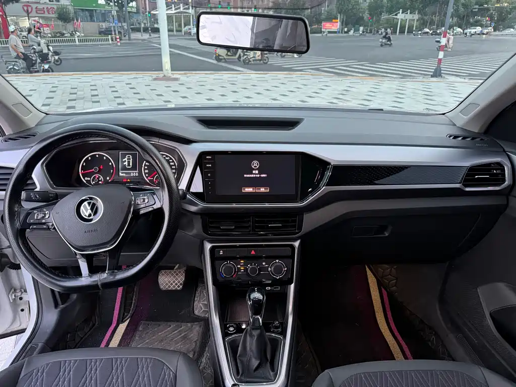 Volkswagen T-Cross 2021
