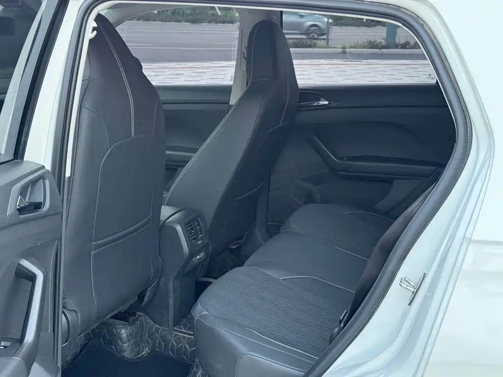 Volkswagen T-Cross 2021