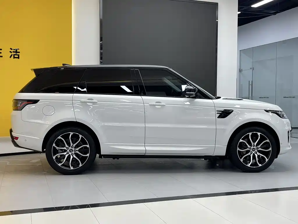 Land Rover Sport 2022 — фото 8