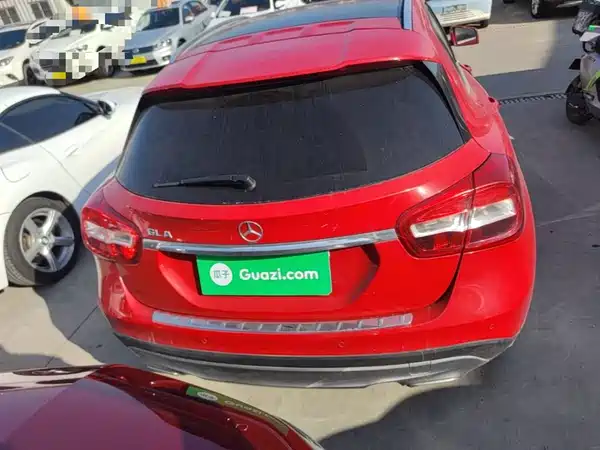 Mercedes-Benz GLA 2016