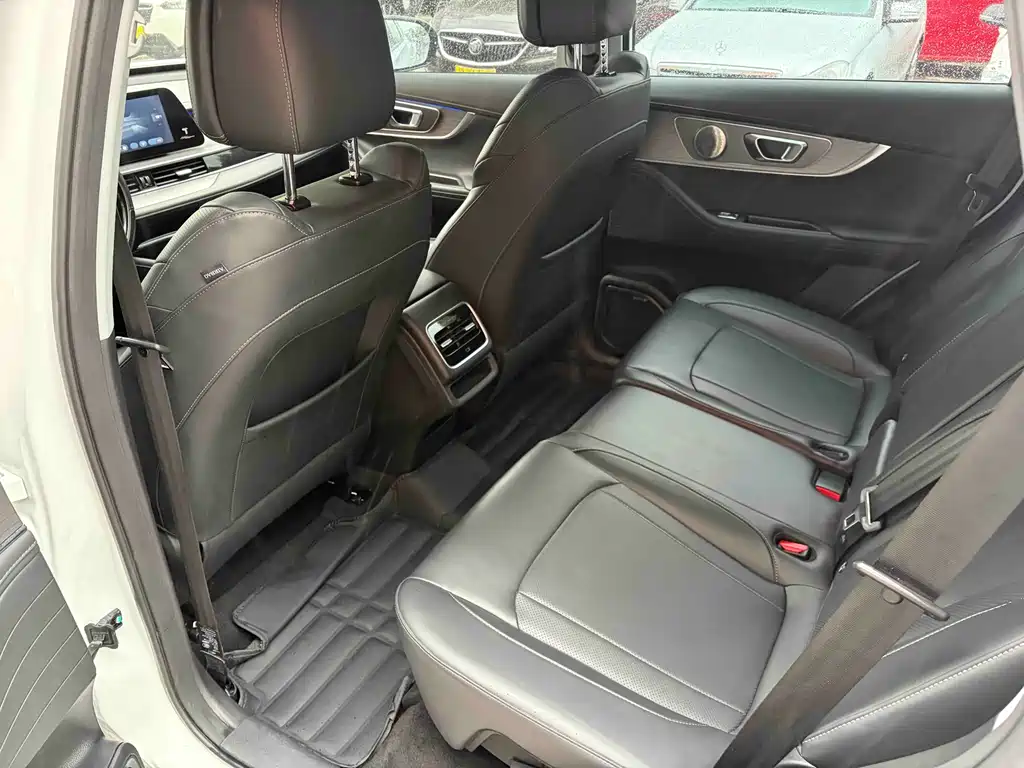 Chery Tiggo 8 PRO 2024 — фото 11