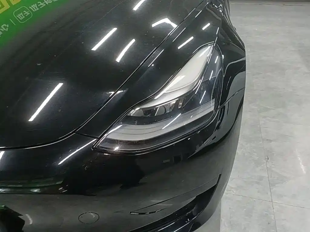 Tesla Model 3 2021 — фото 24