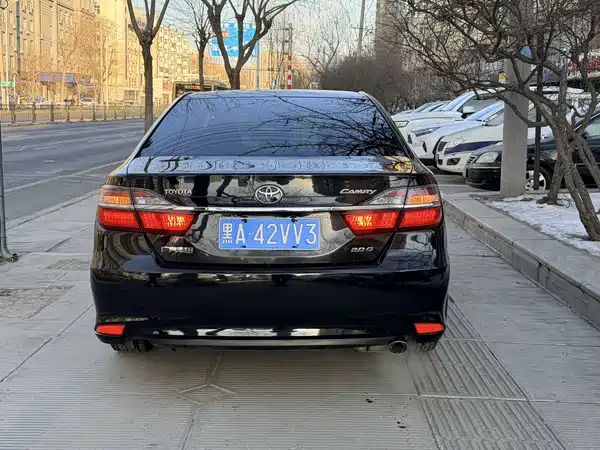 Toyota Camry 2015