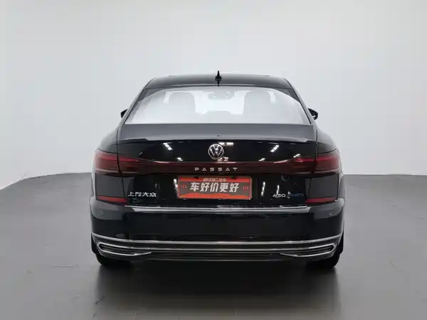 Volkswagen Passat Plug-In Hybrid 2023