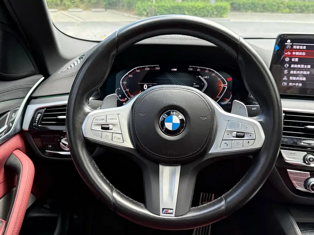BMW 5 Series 2023 — фото 14
