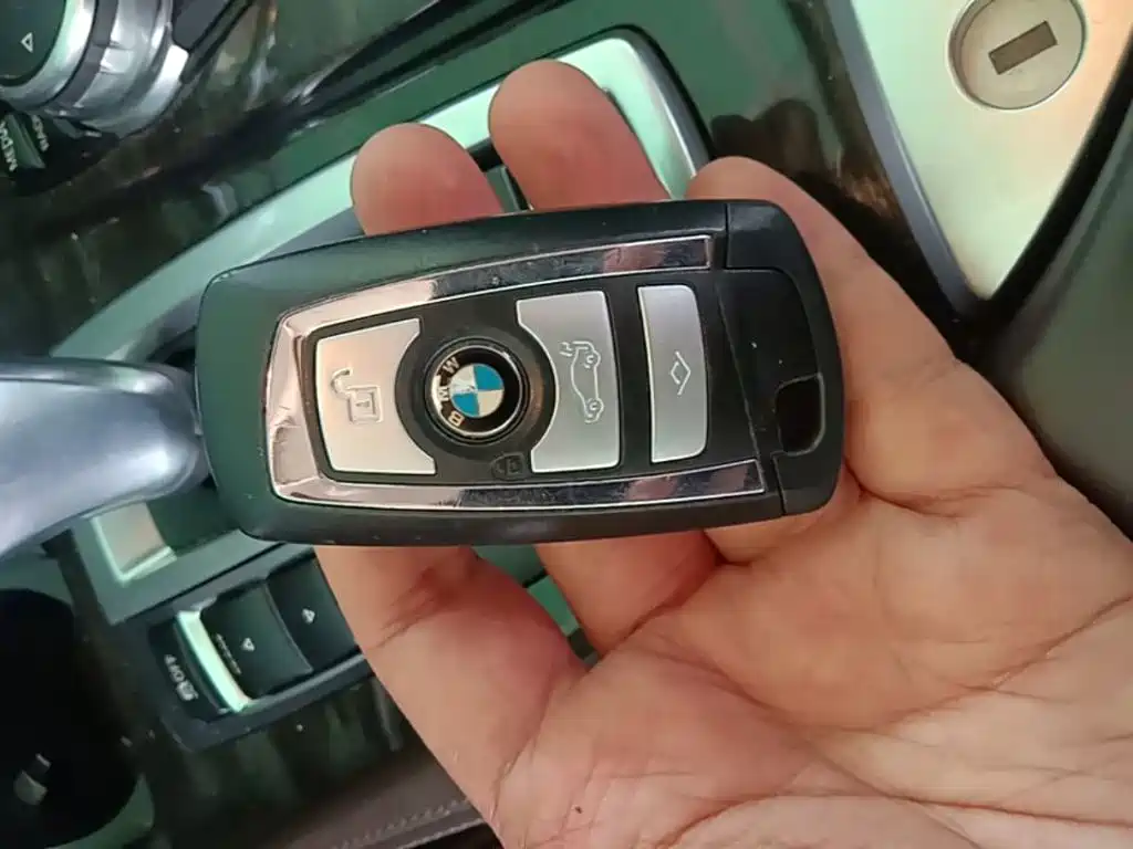 BMW 5 Series 2016 — фото 9