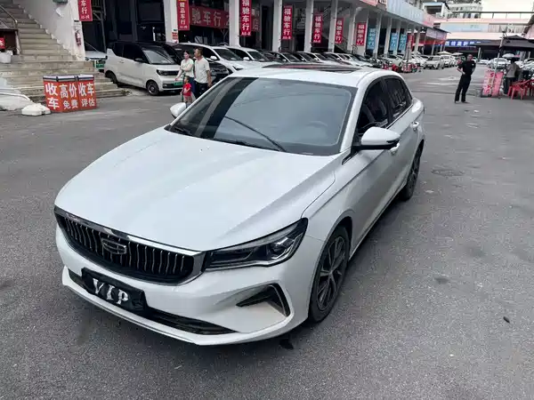 Geely Emgrand 2023