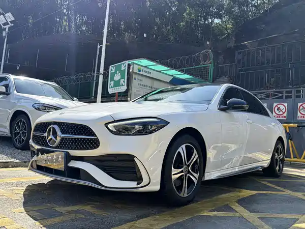 Mercedes-Benz C-Class 2022