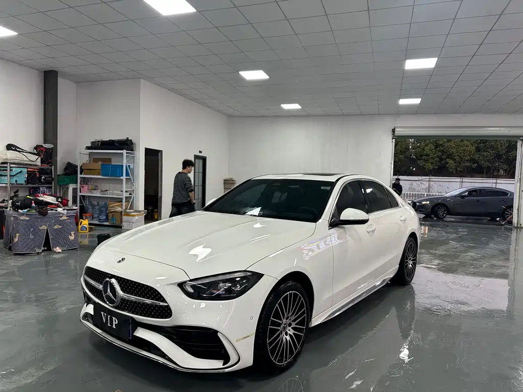 Mercedes-Benz C-Class 2023 — фото 1