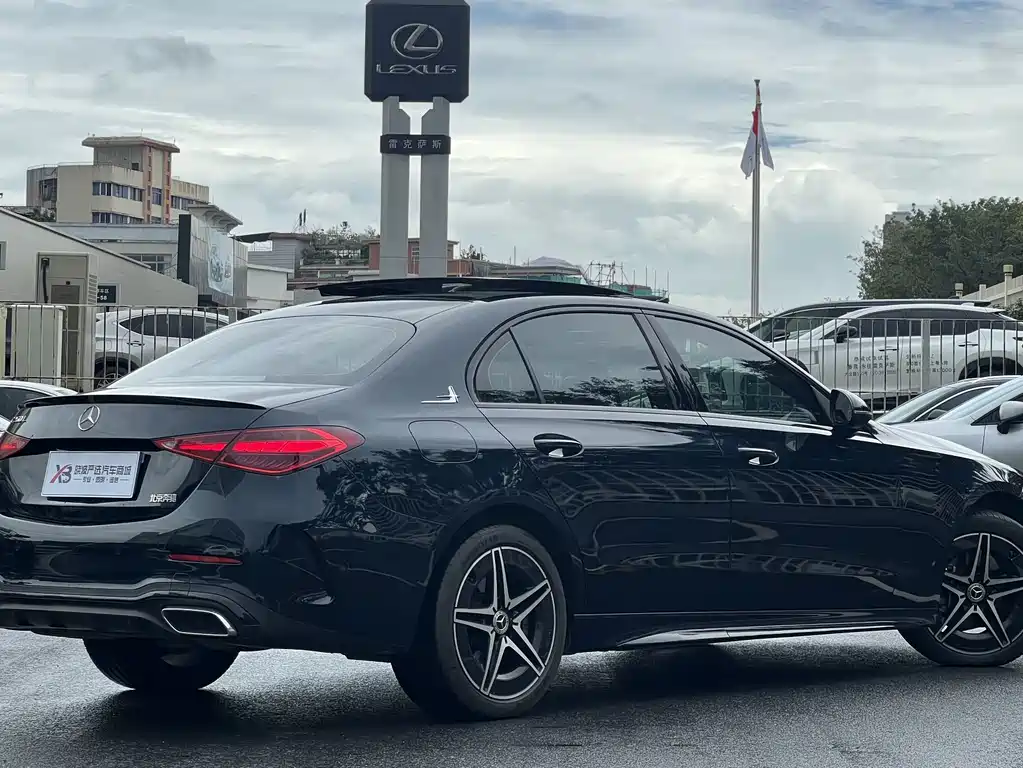 Mercedes-Benz C-Class 2023 — фото 7