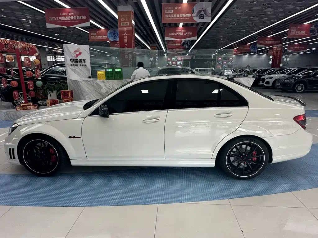 Mercedes-Benz C-Class AMG 2011 — фото 5