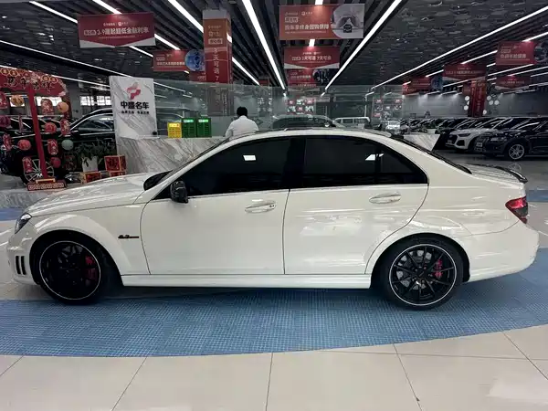 Mercedes-Benz C-Class AMG 2010