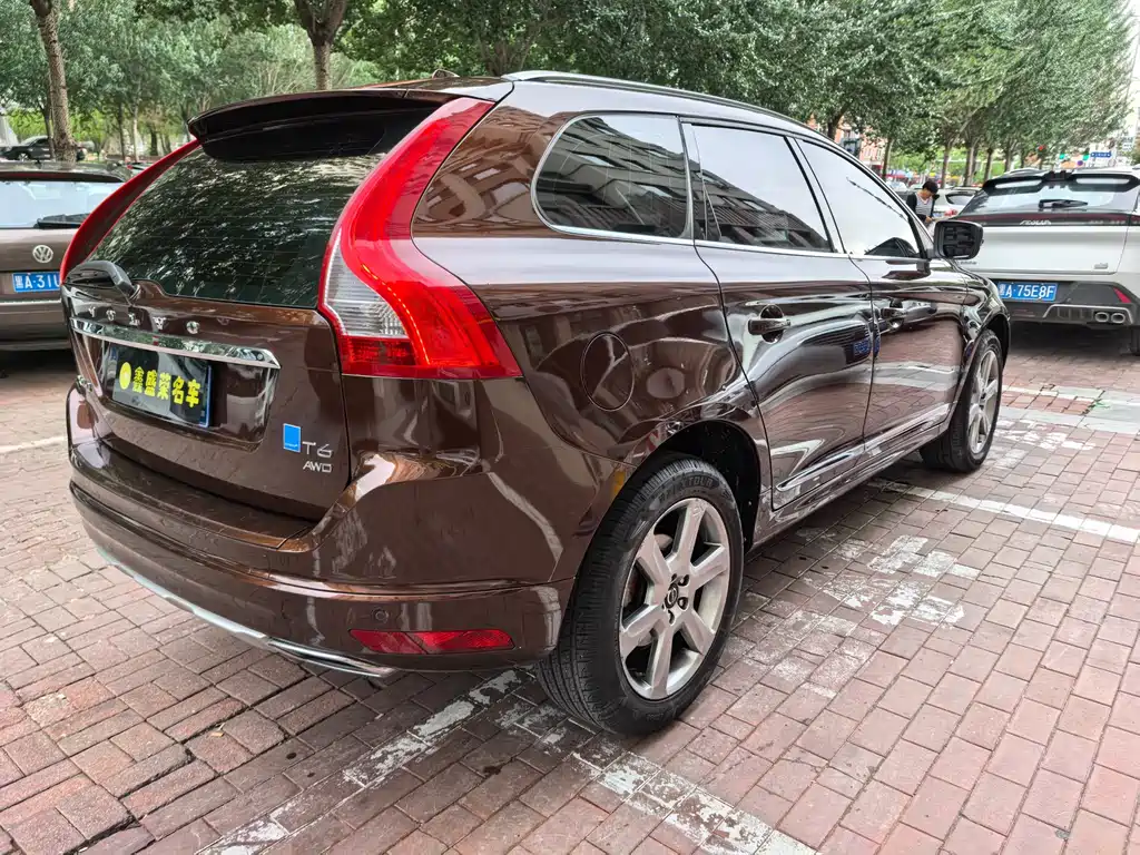 Volvo XC60 2015 — фото 4