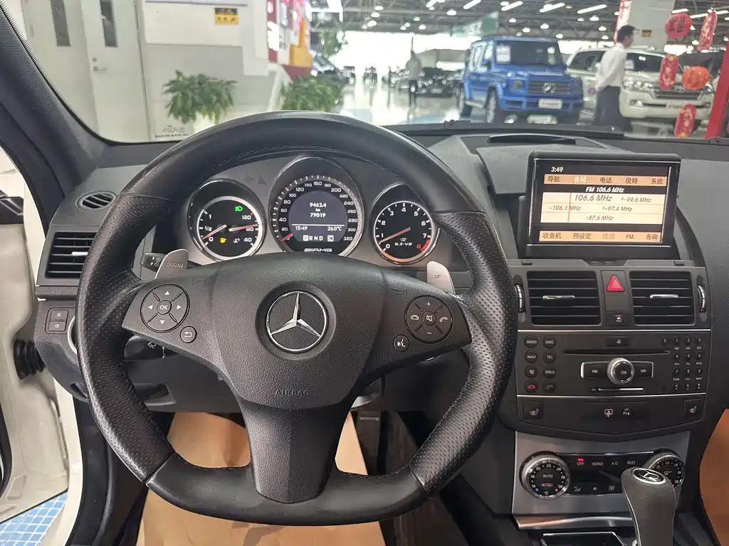 Mercedes-Benz C-Class AMG 2011 — фото 13