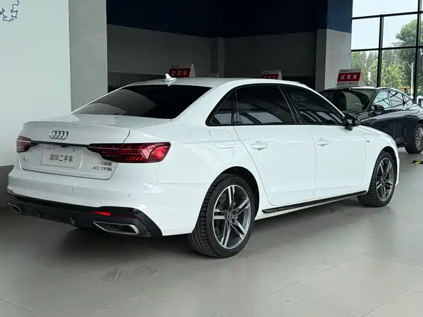 Audi A4L 2023