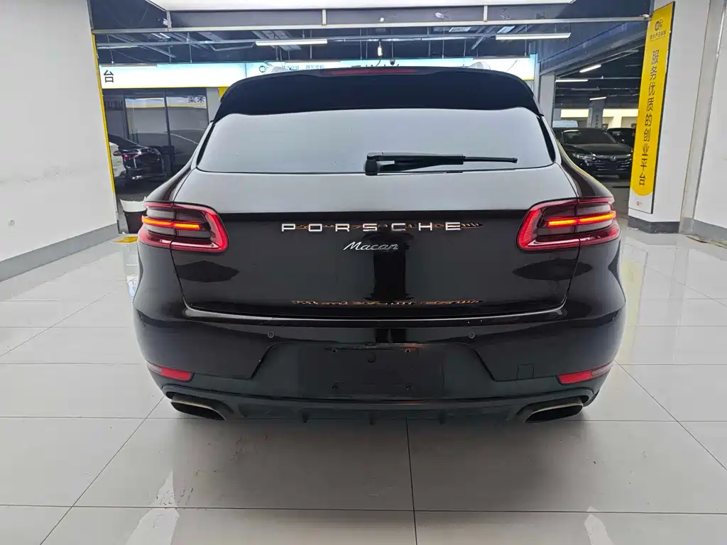 Porsche Macan 2015 — фото 18