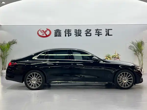 Mercedes-Benz E-Class 2024