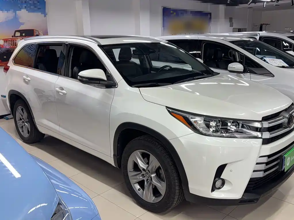 Toyota Highlander 2019 — фото 6