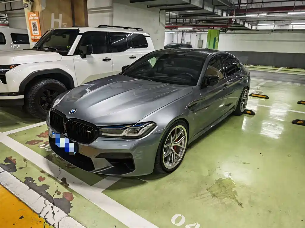 BMW M5 2021