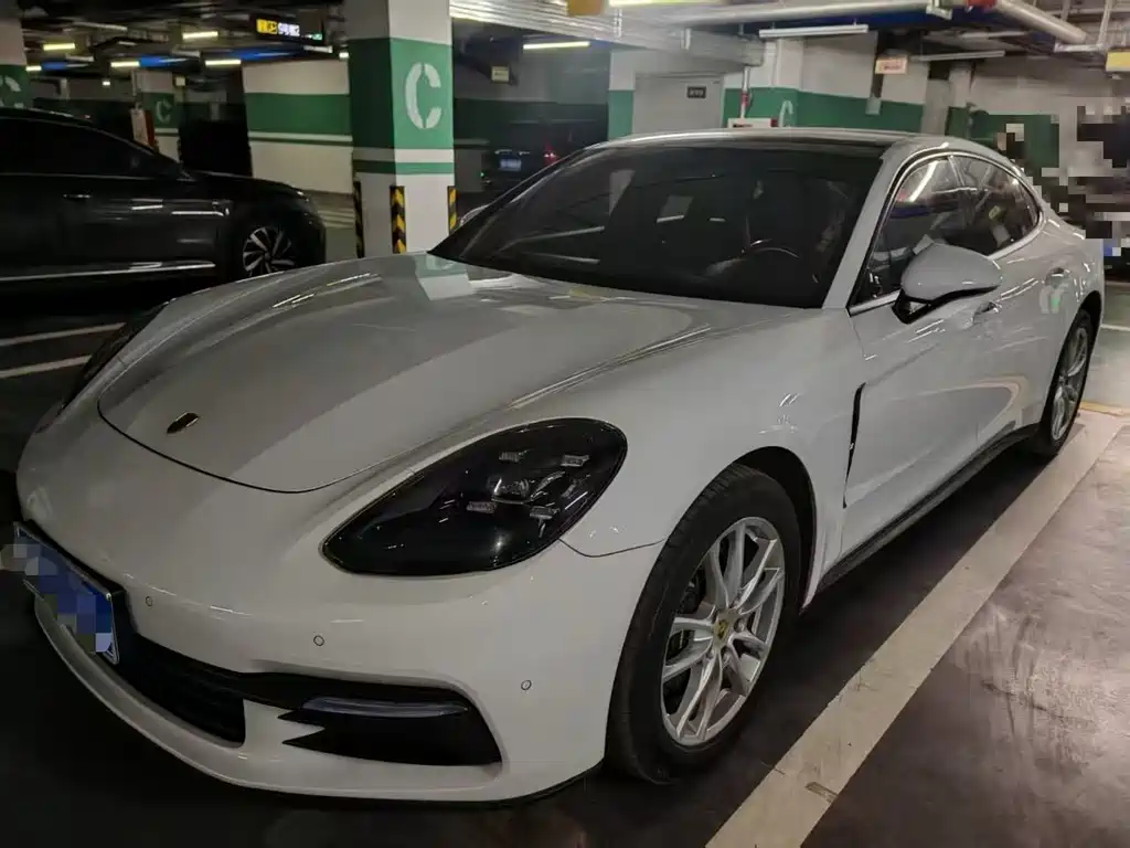 Porsche Panamera 2018