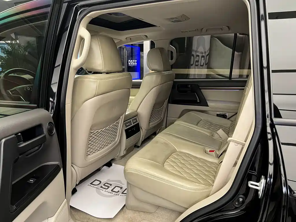 Toyota Land Cruiser 2019 — фото 14