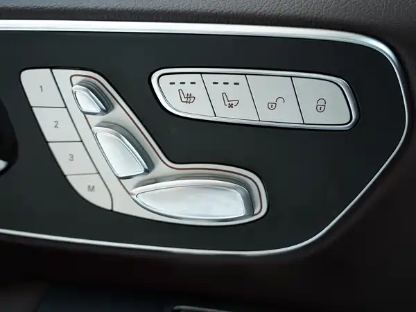 Mercedes-Benz V-Class 2024