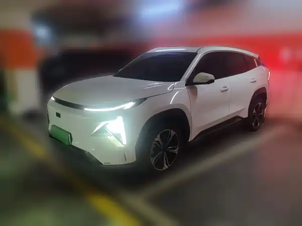 Geely Galaxy L7 2023